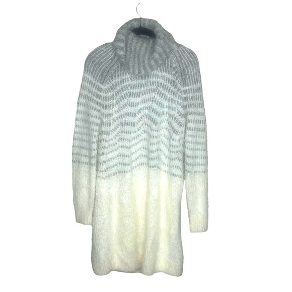 ANTHRPOLOGIE Sleeping on Snow Shelby Eyelash Sweater Dress‎ - Picture 2 of 7